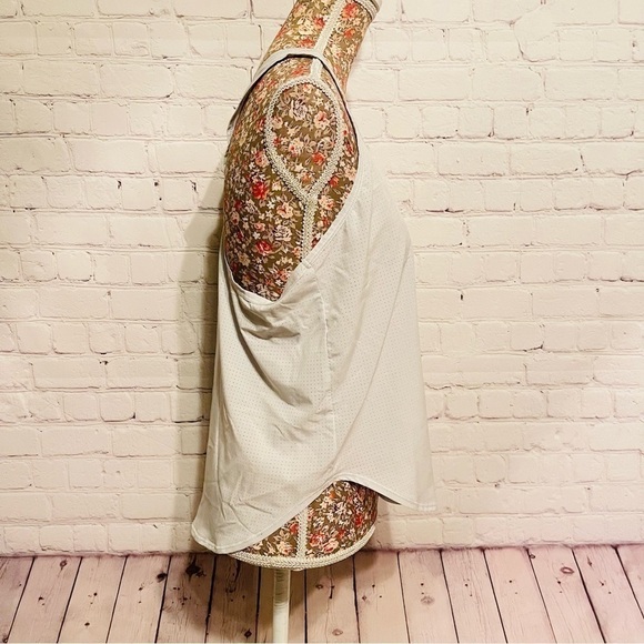 DSG Women's Run Tank Top NWOT 5️⃣✖️3️⃣0️⃣ - Picture 7 of 8